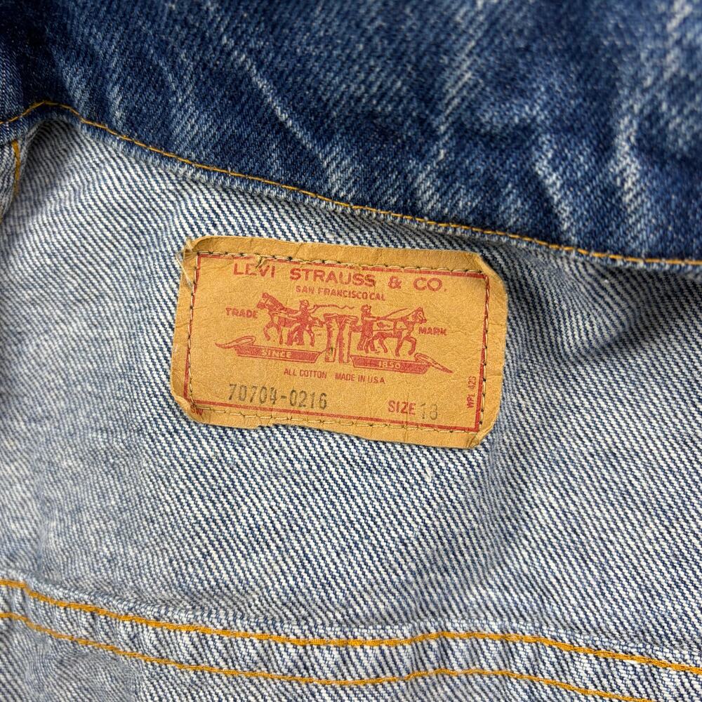 VIntage 1980s Levi's Type III Trucker Jean Jacket Medium Wash Denim Womens Small - Picture 8 of 9